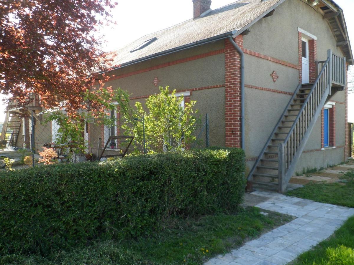 L'Etape De St Hilaire La Gravelle Bed and Breakfast Saint-Hilaire-la-Gravelle Εξωτερικό φωτογραφία